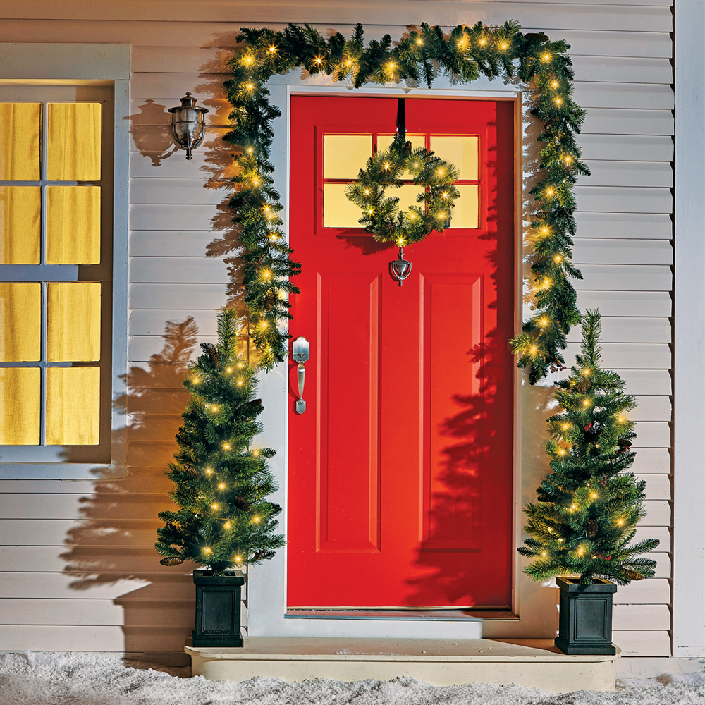 Pre-Lit Trees Wreaths & Decor